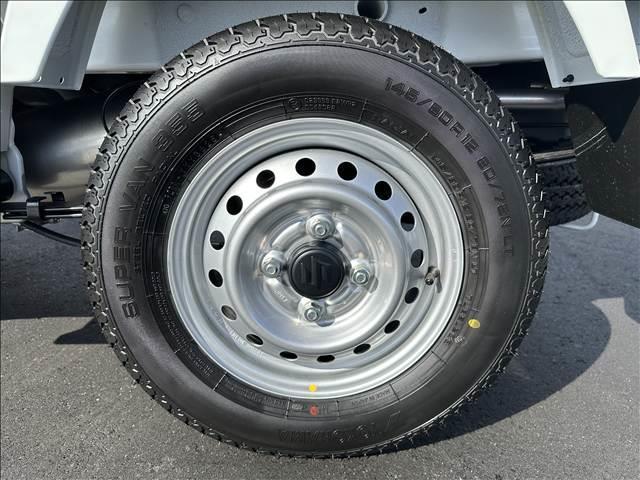キャリイトラック ＫＣ　エアコン・パワステ　４ＡＴ　４ＷＤ　届出済未使用車（22枚目）