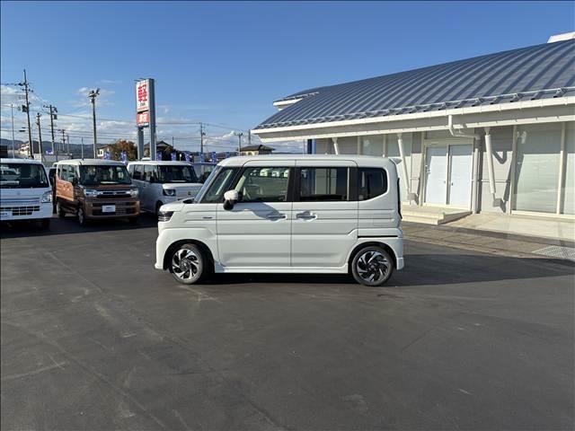 スペーシアカスタム HYBRID XS 届出済未使用車(6枚目)