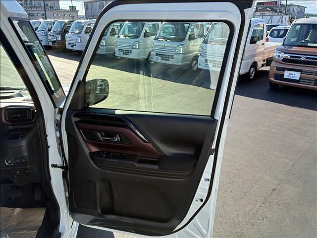 スペーシアカスタム HYBRID XS 届出済未使用車(11枚目)