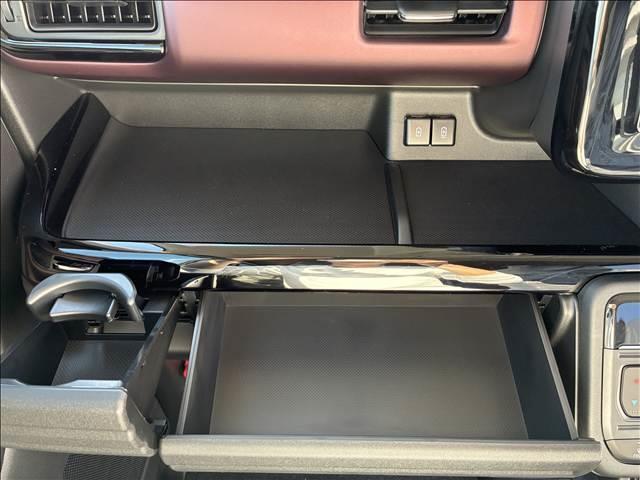 スペーシアカスタム HYBRID XS 届出済未使用車(31枚目)