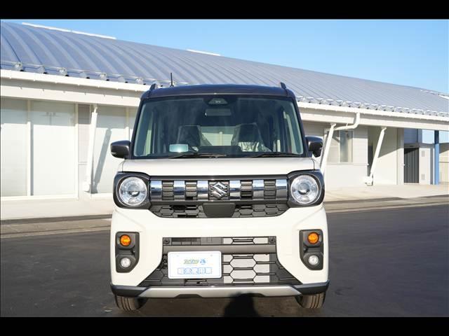 スペーシアギア ＨＹＢＲＩＤ　ＸＺ　届出済未使用車（3枚目）