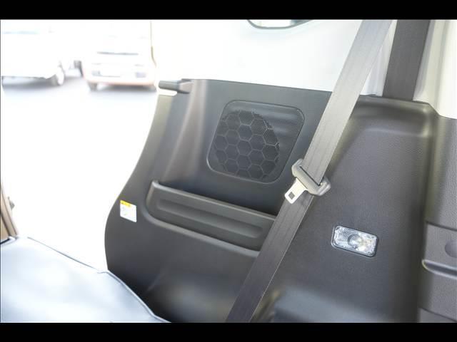 スペーシアギア ＨＹＢＲＩＤ　ＸＺ　届出済未使用車（18枚目）