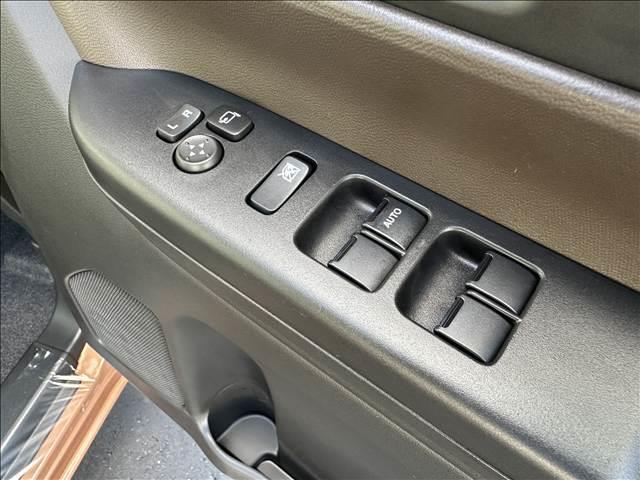 スペーシア ハイブリッドＸ　届出済未使用車（11枚目）