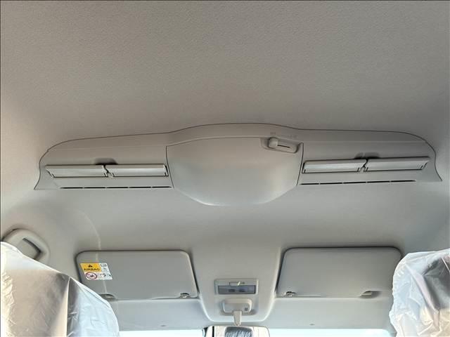 スペーシア ＨＹＢＲＩＤ　Ｘ　届出済未使用車（13枚目）