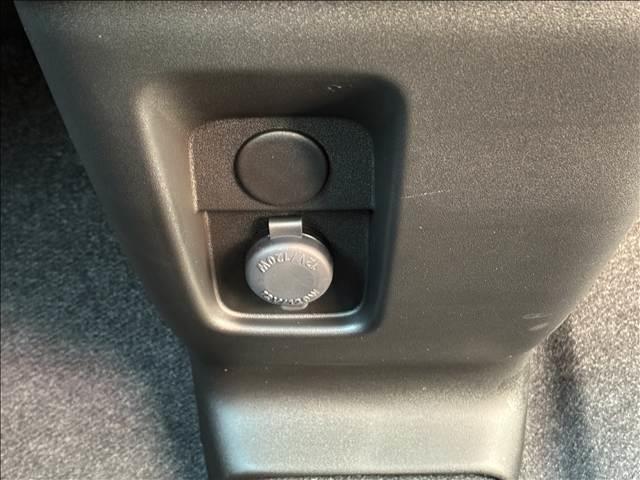 スペーシア ＨＹＢＲＩＤ　Ｘ　届出済未使用車（31枚目）