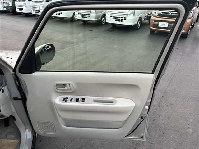 アルトラパン ハイブリッドＧ　届出済未使用車（9枚目）