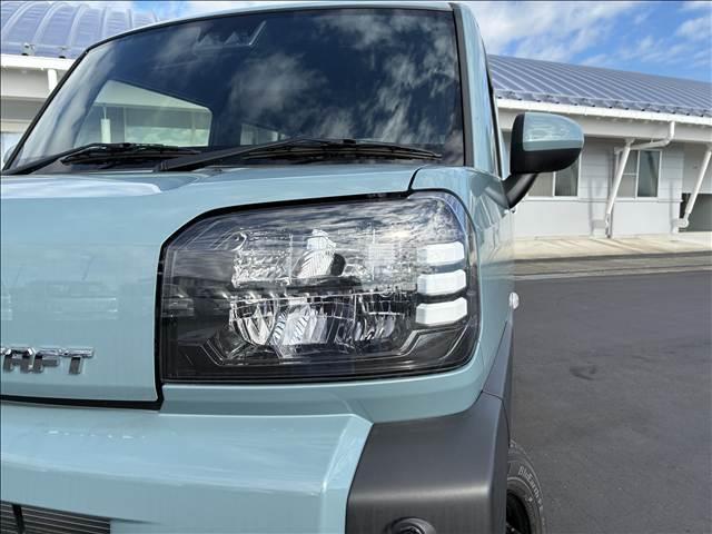 タフト Ｘ　届出済未使用車（4枚目）