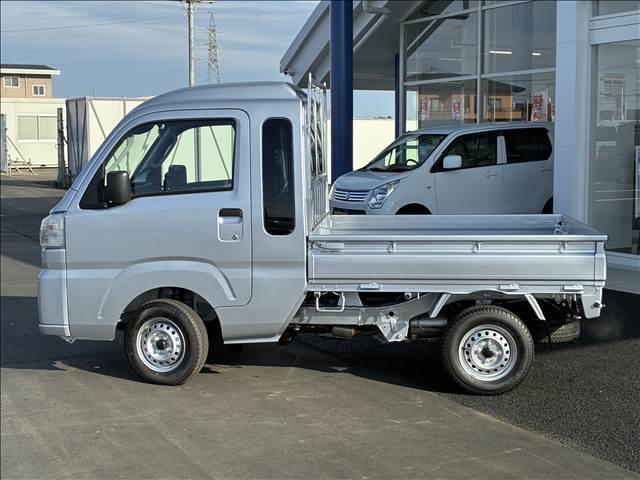 ハイゼットトラック ジャンボ　スタンダード　ＣＶＴ　４ＷＤ　届出済未使用車（5枚目）