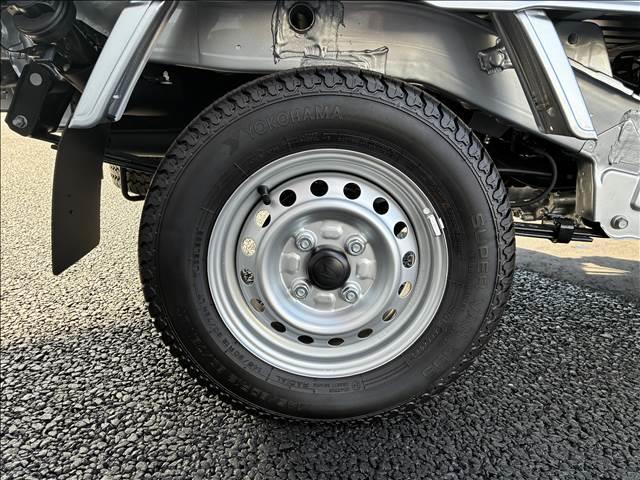 ハイゼットトラック ジャンボ　スタンダード　ＣＶＴ　４ＷＤ　届出済未使用車（14枚目）