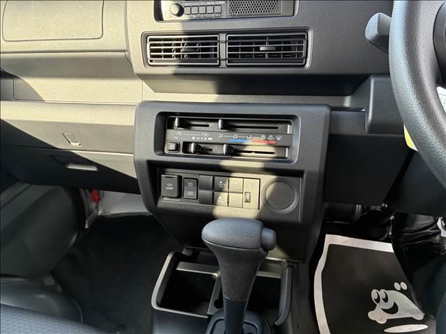 ハイゼットトラック ジャンボ　スタンダード　ＣＶＴ　４ＷＤ　届出済未使用車（15枚目）