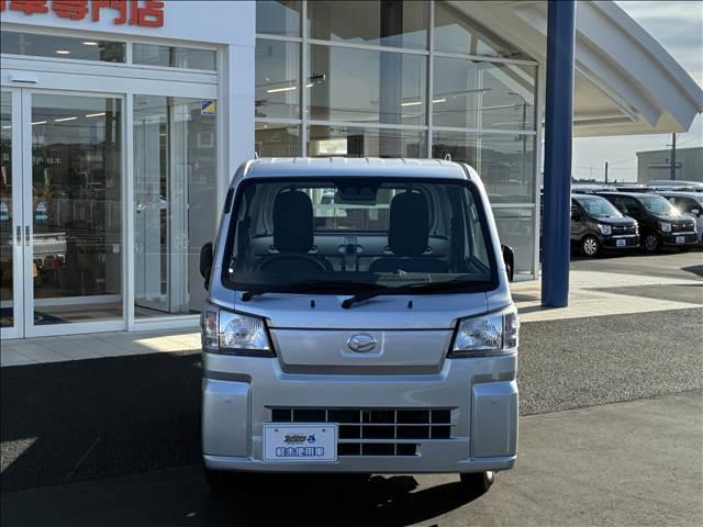 ハイゼットトラック スタンダード　ＭＴ　４ＷＤ　届出済未使用車（8枚目）