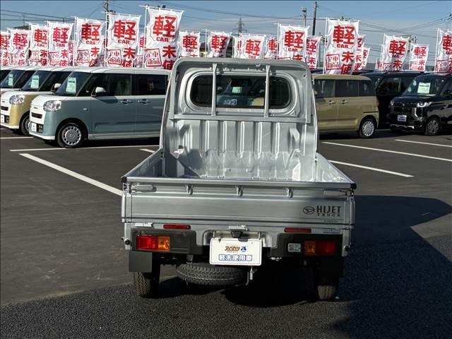 ハイゼットトラック スタンダード　ＭＴ　４ＷＤ　届出済未使用車（11枚目）