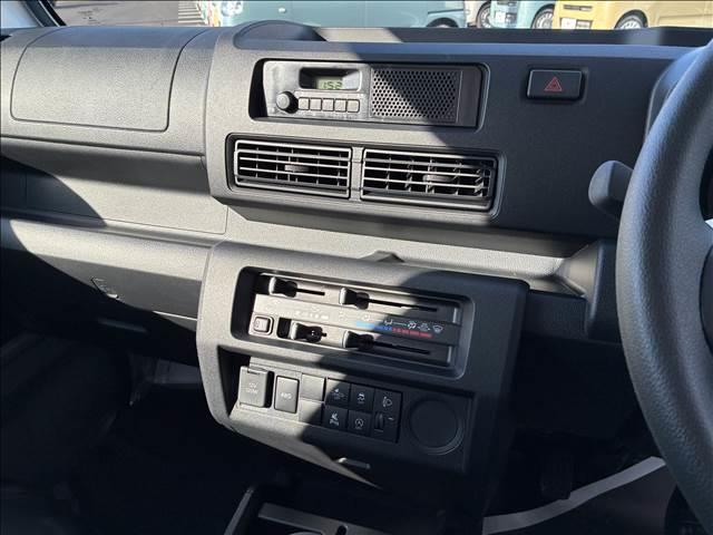 ハイゼットトラック スタンダード　ＭＴ　４ＷＤ　届出済未使用車（15枚目）