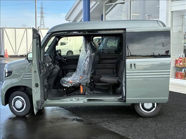 Ｎ－ＶＡＮ ファン　届出済未使用車（9枚目）