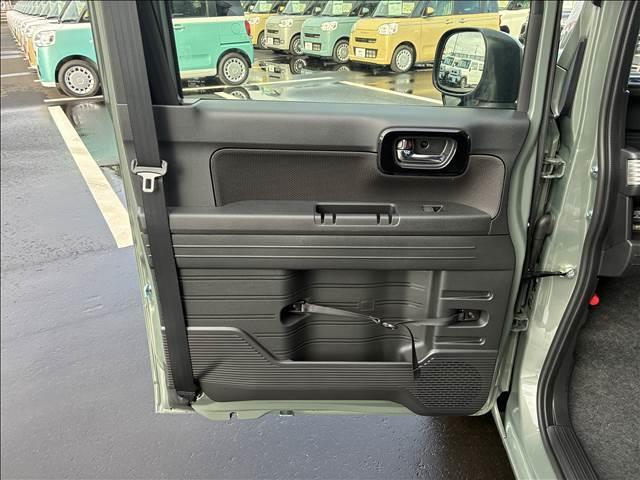 Ｎ－ＶＡＮ ファン　届出済未使用車（10枚目）