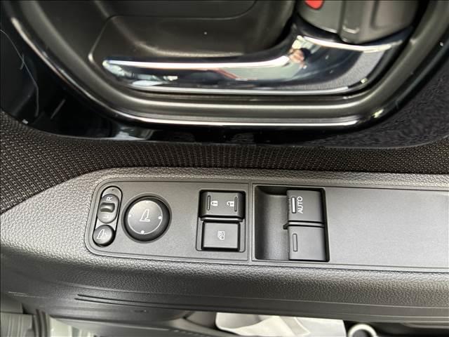 Ｎ－ＶＡＮ ファン　届出済未使用車（18枚目）