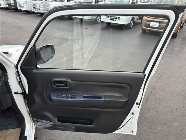 アルト L 届出済未使用車(12枚目)