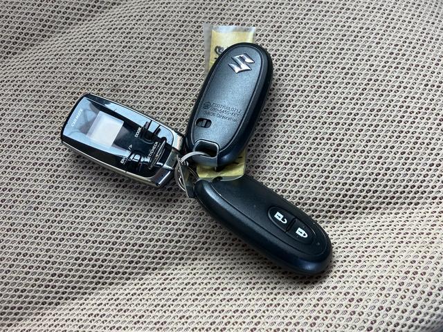 パレット Gリミテッド 4WD ワンオーナー 禁煙車 両側スライドドア スマートキー 電動格納ミラー シートヒーター ベンチシート AT 盗難防止システム ABS CD アルミホイール 衝突安全ボディ エアコン(7枚目)