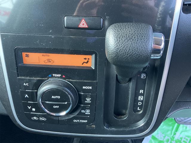 ワゴンRスティングレー リミテッドII 4WD ナビ TV オートライト HID スマートキー シートヒーター ベンチシート CVT 盗難防止システム ABS CD DVD再生 USB アルミホイール 衝突安全ボディ エアコン(8枚目)