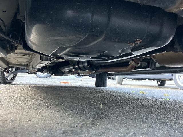 ワゴンRスティングレー リミテッドII 4WD ナビ TV オートライト HID スマートキー シートヒーター ベンチシート CVT 盗難防止システム ABS CD DVD再生 USB アルミホイール 衝突安全ボディ エアコン(27枚目)