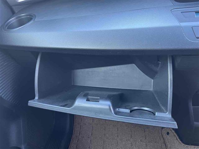 フリード G 4WD ETC バックカメラ 両側スライド・片側電動 キーレスエントリー 電動格納ミラー 3列シート ウォークスルー AT アルミホイール 衝突安全ボディ ABS エアコン パワーステアリング(22枚目)