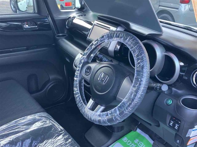 N-BOXカスタム G・Lパッケージ 4WD ドライブレコーダー バックカメラ 両側電動スライドドア ナビ オートライト HID スマートキー アイドリングストップ 電動格納ミラー ベンチシート CVT 盗難防止システム ABS ESC(2枚目)