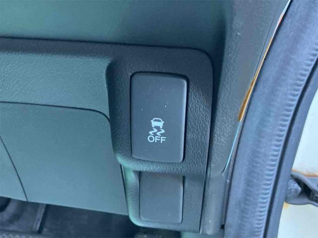 N-BOXカスタム G・Lパッケージ 4WD ドライブレコーダー バックカメラ 両側電動スライドドア ナビ オートライト HID スマートキー アイドリングストップ 電動格納ミラー ベンチシート CVT 盗難防止システム ABS ESC(7枚目)