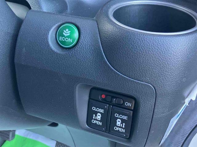 N-BOXカスタム G・Lパッケージ 4WD ドライブレコーダー バックカメラ 両側電動スライドドア ナビ オートライト HID スマートキー アイドリングストップ 電動格納ミラー ベンチシート CVT 盗難防止システム ABS ESC(8枚目)