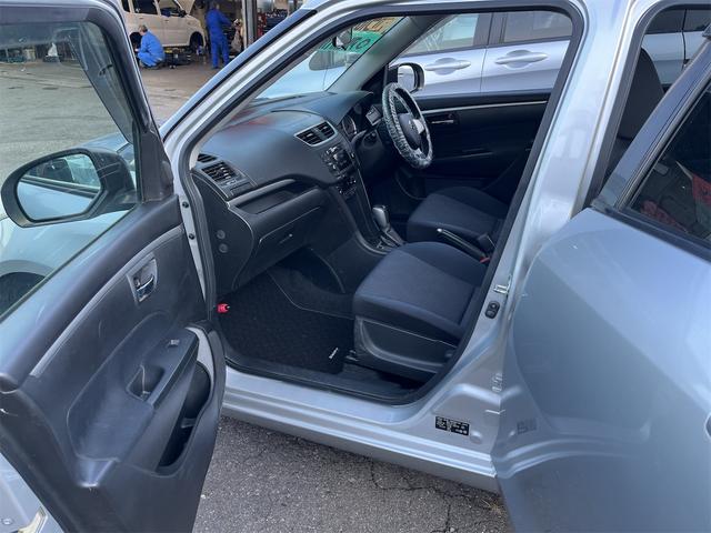 スイフト XG アルミホイール スマートキー 電動格納ミラー CVT 盗難防止システム 衝突安全ボディ ABS CD エアコン(11枚目)