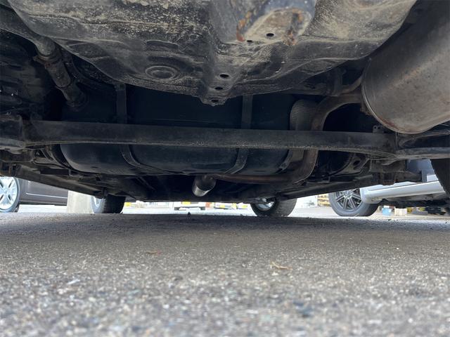 スイフト XG アルミホイール スマートキー 電動格納ミラー CVT 盗難防止システム 衝突安全ボディ ABS CD エアコン(23枚目)