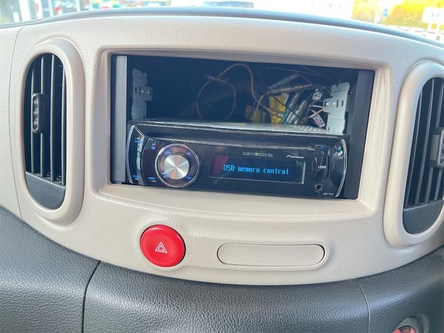 キューブ 15G スマートキー 電動格納ミラー CVT 盗難防止システム 衝突安全ボディ ベンチシート ABS CD USB エアコン パワーステアリング パワーウィンドウ 運転席エアバッグ(3枚目)