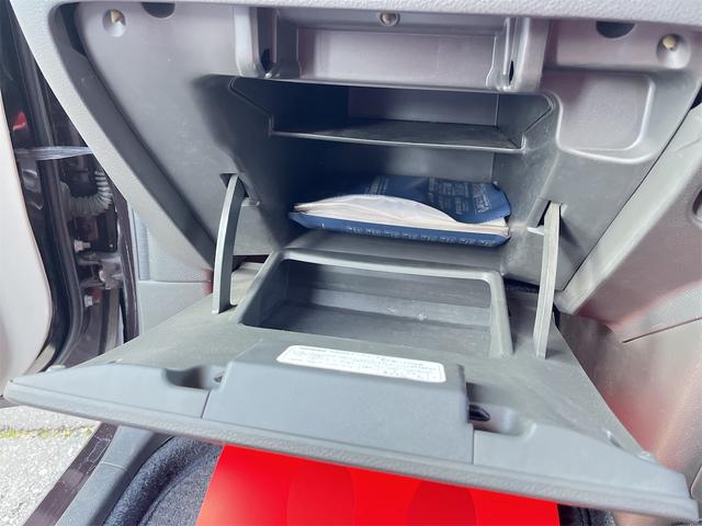 キューブ 15G スマートキー 電動格納ミラー CVT 盗難防止システム 衝突安全ボディ ベンチシート ABS CD USB エアコン パワーステアリング パワーウィンドウ 運転席エアバッグ(7枚目)