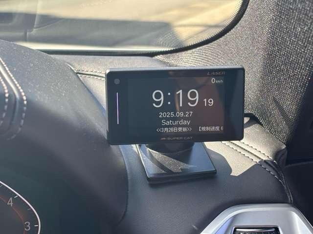 ８シリーズ ８４０ｉ　グランクーペ　カーボンリップ　ハイモースコート済みＤＲ　レーンアシスト　ＨＤＤナビ　ＬＥＤヘッドライト　本革シート　シートヒーター　オートクルーズコントロール　ＥＴＣ　ガラスルーフ（21枚目）