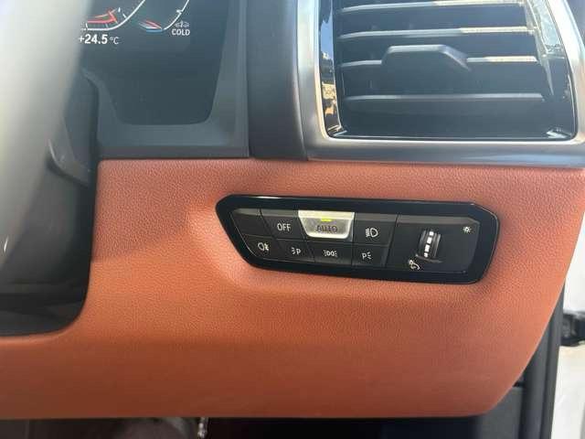 ８シリーズ ８４０ｉ　グランクーペ　カーボンリップ　ハイモースコート済みＤＲ　レーンアシスト　ＨＤＤナビ　ＬＥＤヘッドライト　本革シート　シートヒーター　オートクルーズコントロール　ＥＴＣ　ガラスルーフ（29枚目）