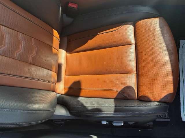 ８シリーズ ８４０ｉ　グランクーペ　カーボンリップ　ハイモースコート済みＤＲ　レーンアシスト　ＨＤＤナビ　ＬＥＤヘッドライト　本革シート　シートヒーター　オートクルーズコントロール　ＥＴＣ　ガラスルーフ（31枚目）