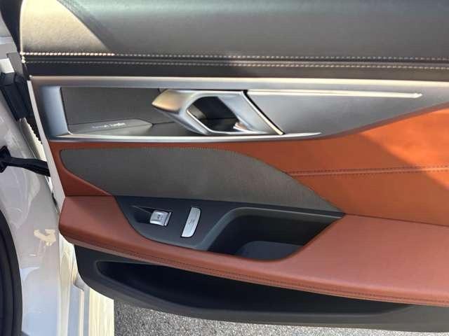 ８シリーズ ８４０ｉ　グランクーペ　カーボンリップ　ハイモースコート済みＤＲ　レーンアシスト　ＨＤＤナビ　ＬＥＤヘッドライト　本革シート　シートヒーター　オートクルーズコントロール　ＥＴＣ　ガラスルーフ（32枚目）