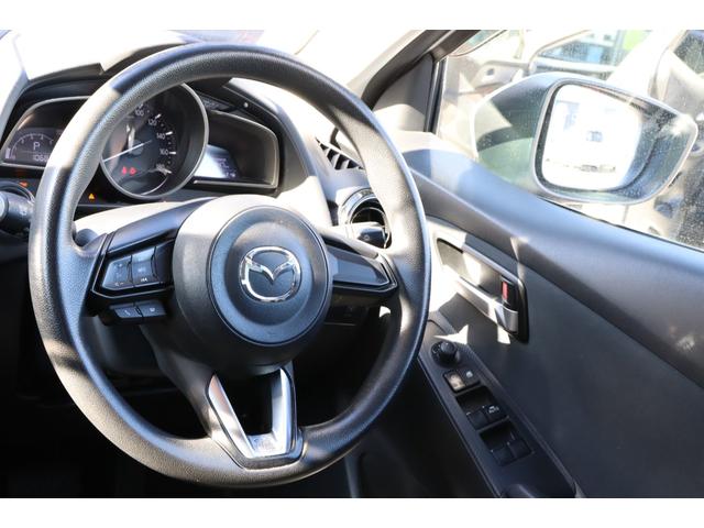 デミオ XD 走行距離無制限1年保証 車検整備付き ナビ Bカメラ AW スマートキ― Pスタート 盗難防止システム ETC HID(16枚目)