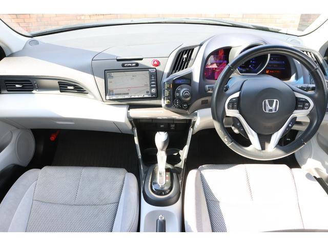 ＣＲ－Ｚ α　保証付　車検Ｒ８年１２月まで　ナビ　Ｂカメラ　クルーズコントロール　スマートキ―　盗難防止システム　ＥＴＣ　パドルシフト　ＨＩＤ　フォグランプ（15枚目）