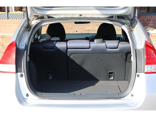 �Q��ڂ�|���Ē����܂��Ƃ���ɍL�X�I�傫�ȉו����y�X�ς߂��܂��I