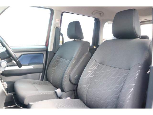 タンク カスタムＧ　Ｓ　走行距離無制限１年保証　車検整備付　４ＷＤ　ナビ　Ｂカメラ　社外ＡＷ　クルーズコントロール　スマートキ―　Ｐスタート　ＥＴＣ　ＬＥＤヘッドライト　シートヒーター（11枚目）