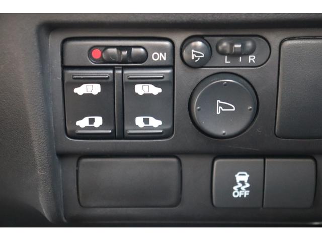 �����d���X���C�h�h�A�ŏ��~��y�X���ו����d�������{�^����ŊJ�\�I