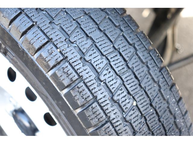 �����^�C���̓X�^�b�h���X�ł��B�^�C���͂V���ȏ�ł��B