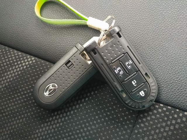 タント カスタムＲＳ　トップエディションＳＡＩＩ　４ＷＤ・ターボ・左右パワースライドドア・純正ナビ・ドライブレコーダー・衝突防止（スマートアシストＩＩ）・タイヤ４本新品交換・ステアリングスイッチ・ハーフレザーシート・１５インチアルミホイール（33枚目）