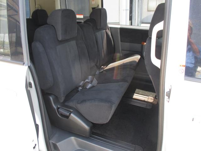 デリカＤ：５ Ｇ　ナビパッケージ　社外マッドフラップ・社外ヘッドライトプロテクター・社外ナビ・フルセグＴＶ・ＣＤ・ＤＶＤ再生・Ｂｌｕｅｔｏｏｔｈ接続・フロントカメラ・サイドカメラ・バックカメラ・スマートキー・左側パワースライドドア（11枚目）