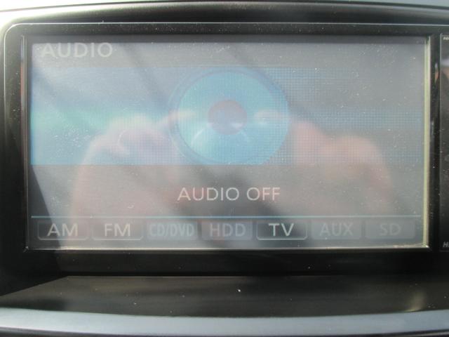 ノア Ｓｉ　８人乗り・左右パワースライドドア・純正ＨＤＤナビ・バックカメラ・フルセグＴＶ・ＣＤ・ＤＶＤ・ＳＤ再生・前後ドライブレコーダー・純正１６インチアルミホイール・ＥＴＣ・スマートキー・プッシュスタート（15枚目）