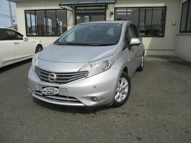 ノート メダリスト　アラウンドビューモニター・アイドリングストップ・純正ＳＤナビ・フルセグＴＶ・ＣＤ／ＤＶＤ再生・ＳＤ録音再生・Ｂｌｕｅｔｏｏｔｈ接続・コーナーセンサー・ドライブレコーダー・スマートキー・プッシュスタート（5枚目）