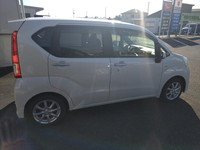 ステラ Ｇ　スマートアシスト　スマートアシスト・アイドリングストップ・純正ナビ・フルセグＴＶ・バックカメラ・ＤＶＤ再生・Ｂｌｕｅｔｏｏｔｈ・純正１４インチアルミホイール・スマートキー・プッシュスタート（10枚目）