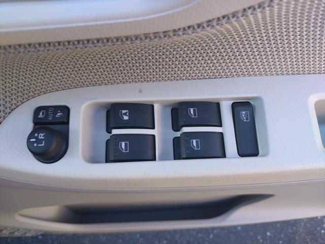 ステラ Ｇ　スマートアシスト　スマートアシスト・アイドリングストップ・純正ナビ・フルセグＴＶ・バックカメラ・ＤＶＤ再生・Ｂｌｕｅｔｏｏｔｈ・純正１４インチアルミホイール・スマートキー・プッシュスタート（24枚目）