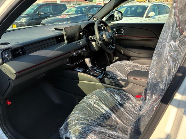 ヴェゼル ｅ：ＨＥＶ　ＲＳ　電動格納ミラー　ＡＴ　ＡＢＳ　エアコン　パワーステアリング　パワーウィンドウ　運転席エアバッグ（10枚目）