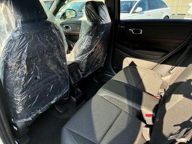 ヴェゼル ｅ：ＨＥＶ　ＲＳ　電動格納ミラー　ＡＴ　ＡＢＳ　エアコン　パワーステアリング　パワーウィンドウ　運転席エアバッグ（11枚目）
